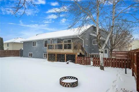 WhatsApp Image 2025-11-22 at 12.21.28 PM (1)